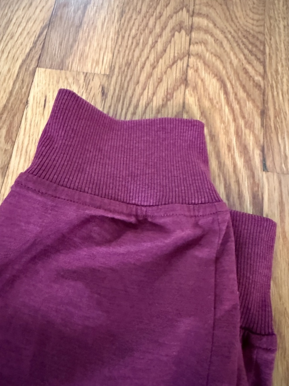 GAP brushed tech jersey ankle joggers size small burgundy - Picture 3 of 7